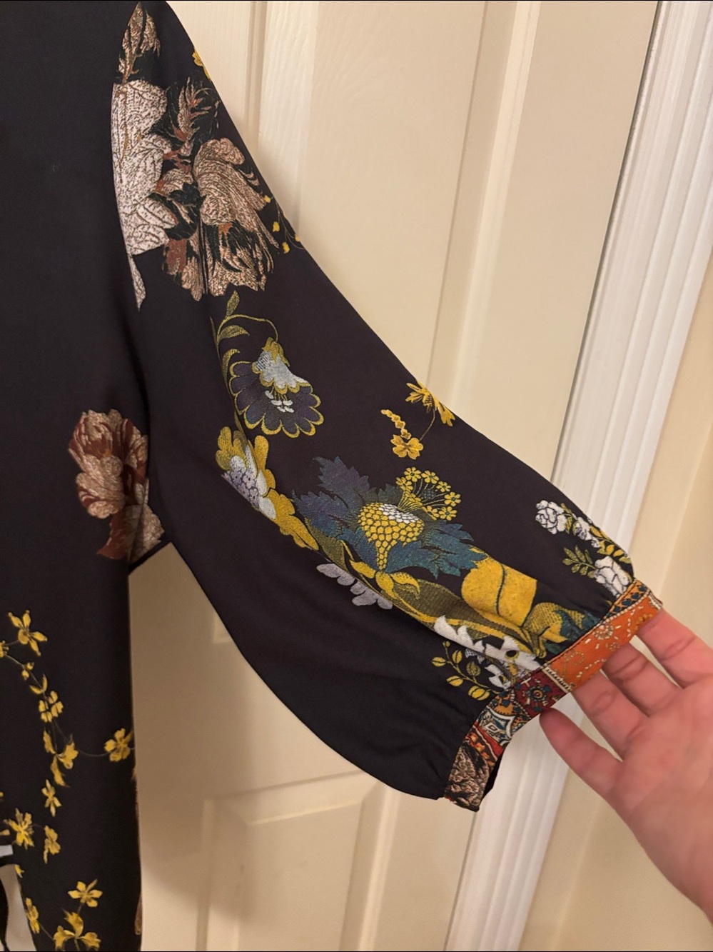 bryn Walker Black Floral Tie-Hem Blouse with Multicolor Sleeves - Picture 5 of 8